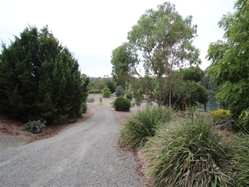 13 Jarman Crescent, Clare SA 5453