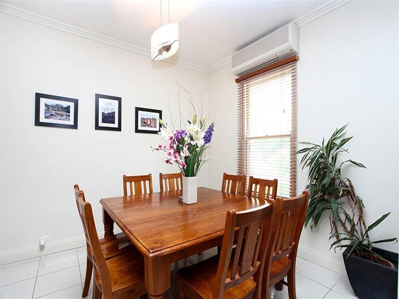 2 Barnard Street, Clare SA 5453