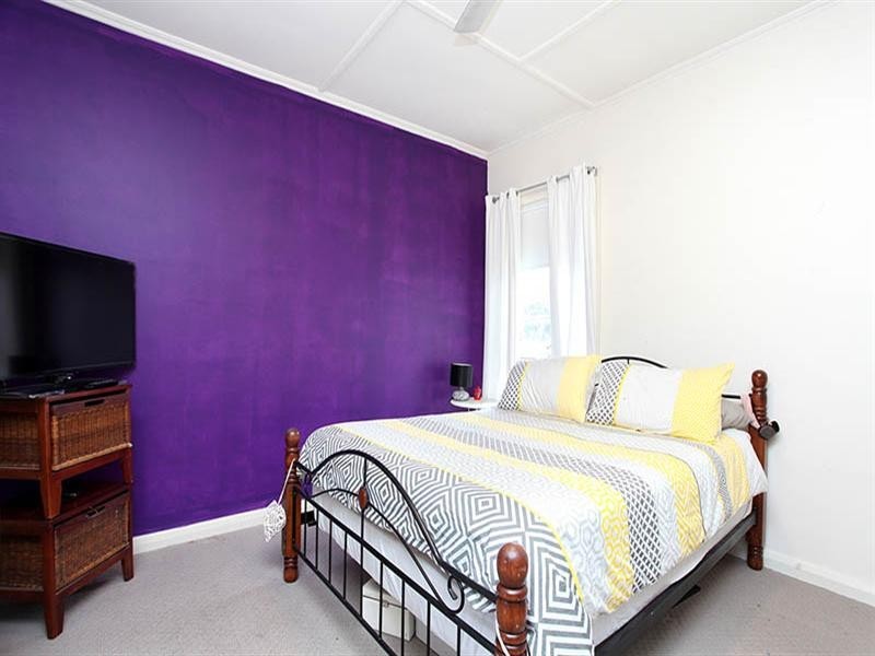 2 Barnard Street, Clare SA 5453