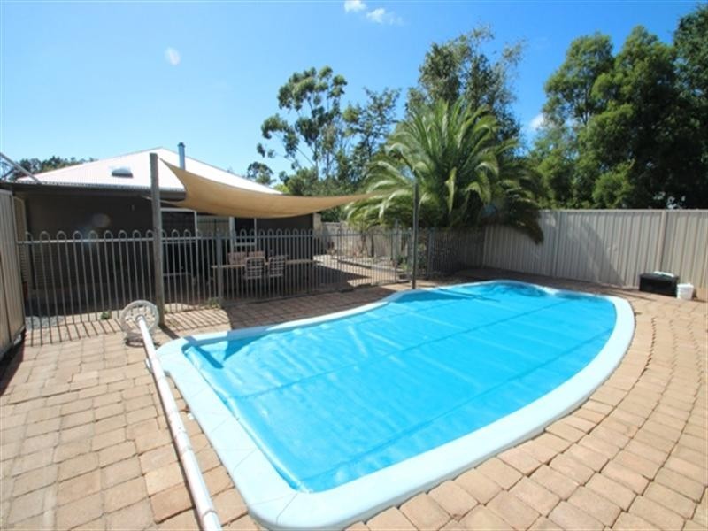 2 Barnard Street, Clare SA 5453