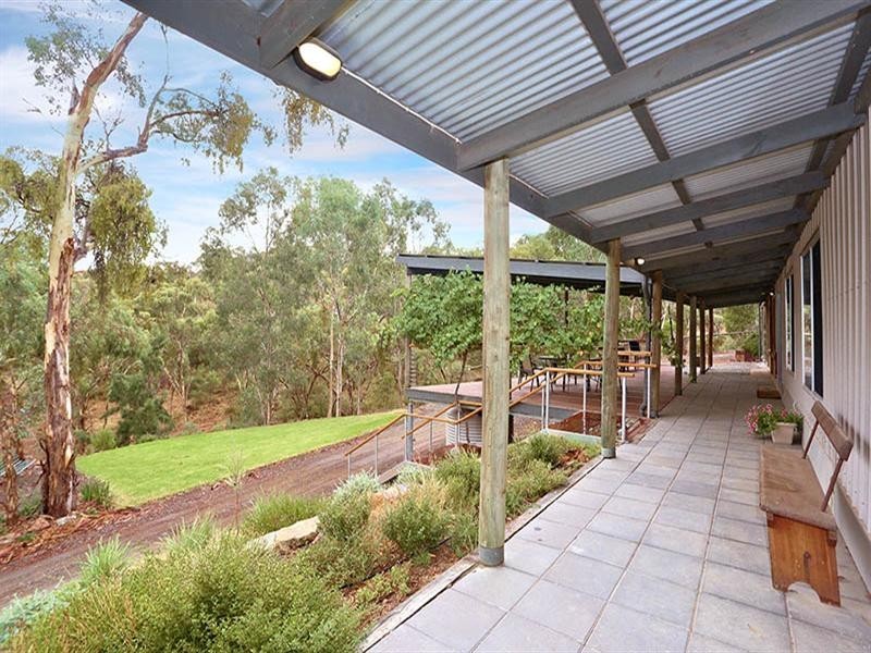 23 Warenda Road, Clare SA 5453