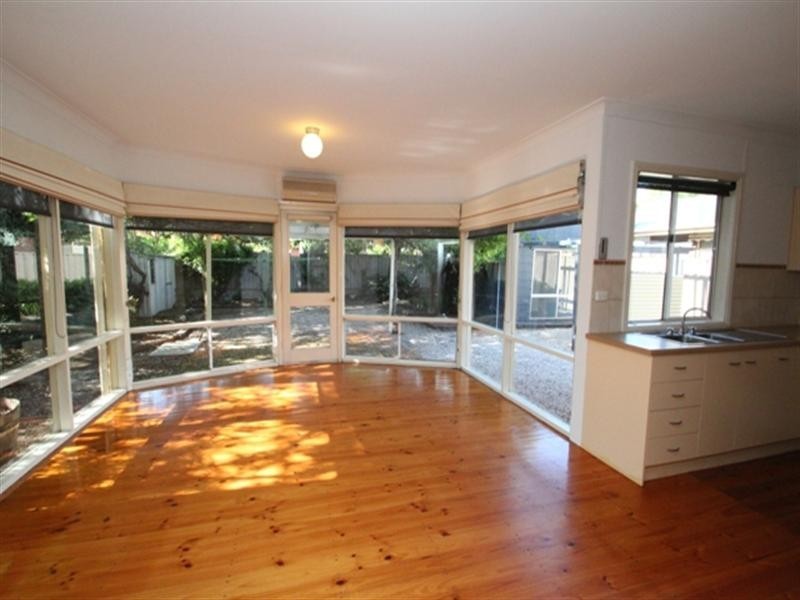 20 Gleeson Street, Clare SA 5453