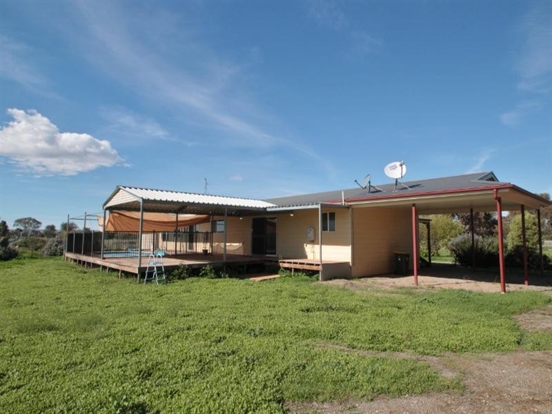 39 Valley Road, Koolunga SA 5464