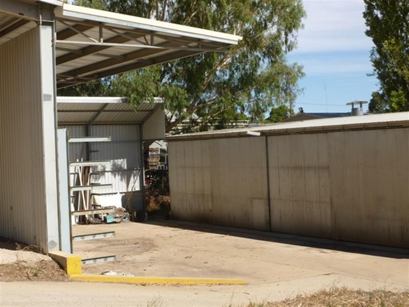 60 New Road, Clare SA 5453