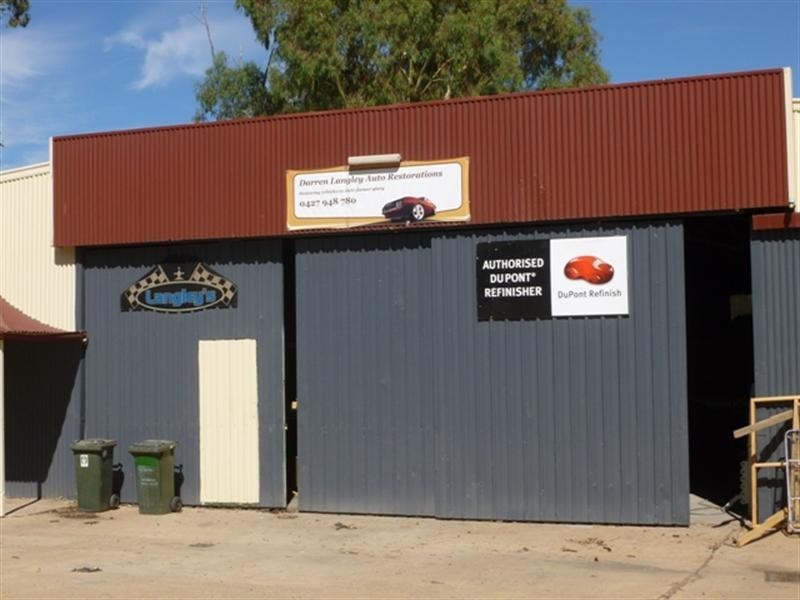 60 New Road, Clare SA 5453