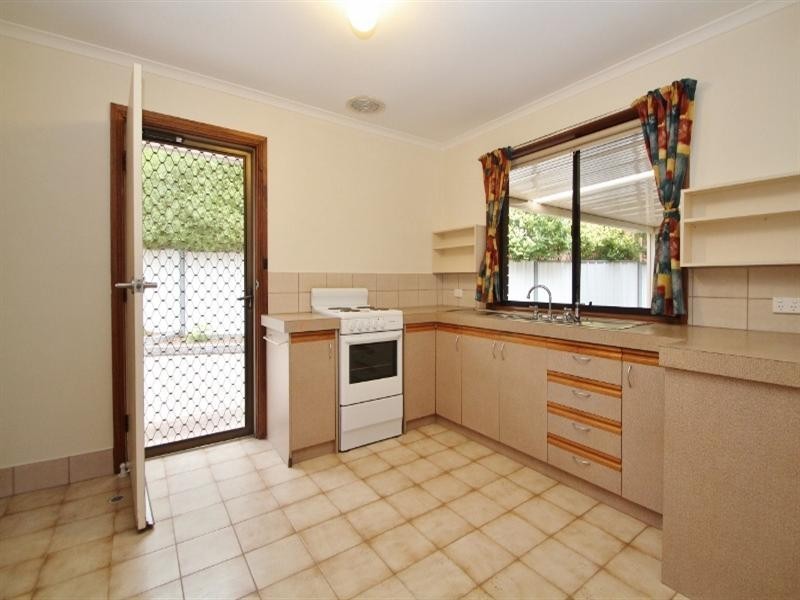 2/48 Gleeson Street, Clare SA 5453