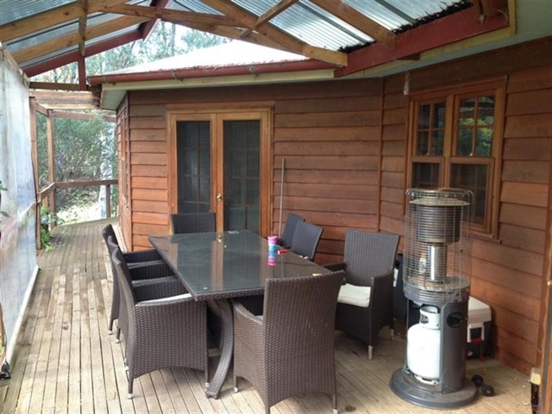 11 Powell Place, Clare SA 5453