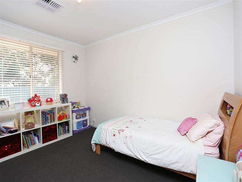 16 Pandappa Drive, Clare SA 5453