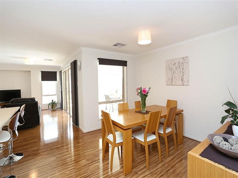 16 Pandappa Drive, Clare SA 5453