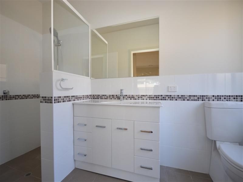 Unit 7, 6 William Street, Clare SA 5453