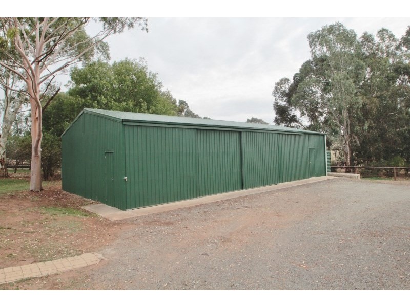 176 Stradbrooke Road, Clare SA 5453