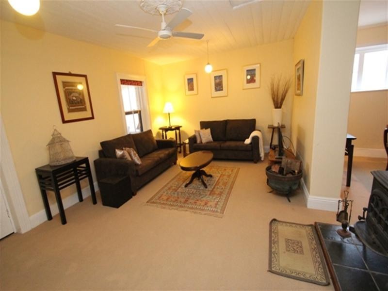 20 Market Square, Burra SA 5417