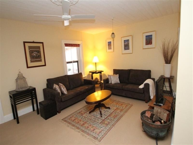 20 Market Square, Burra SA 5417