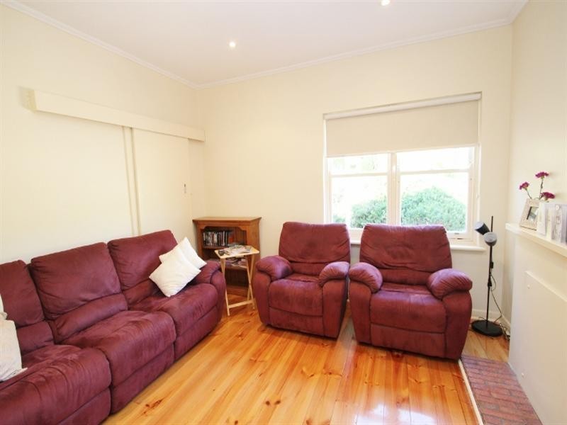 21 Daly Street, Clare SA 5453