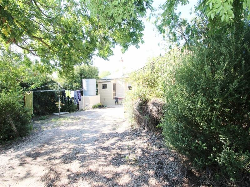 21 Daly Street, Clare SA 5453