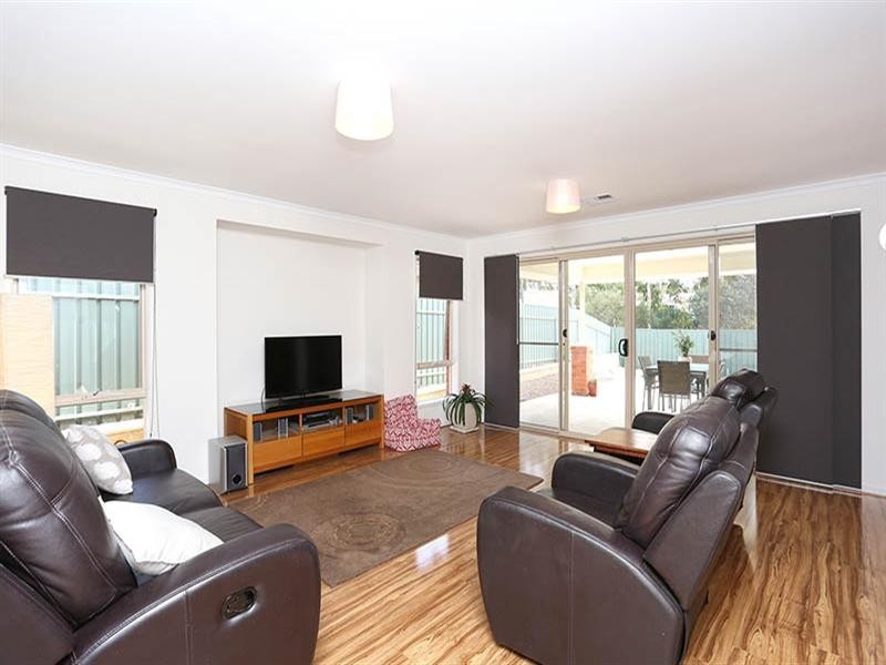 16 Pandappa Drive, Clare SA 5453