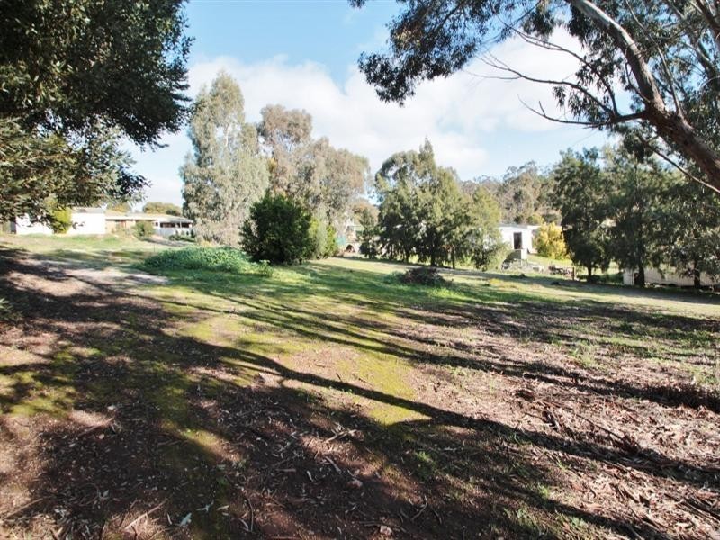 15A Henry Street, Clare SA 5453