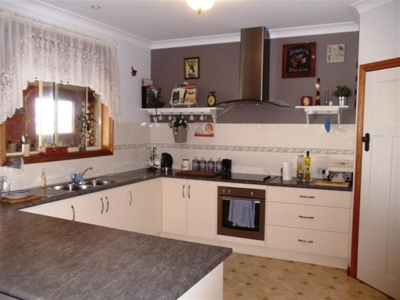 6 Third Street, Ardrossan SA 5571