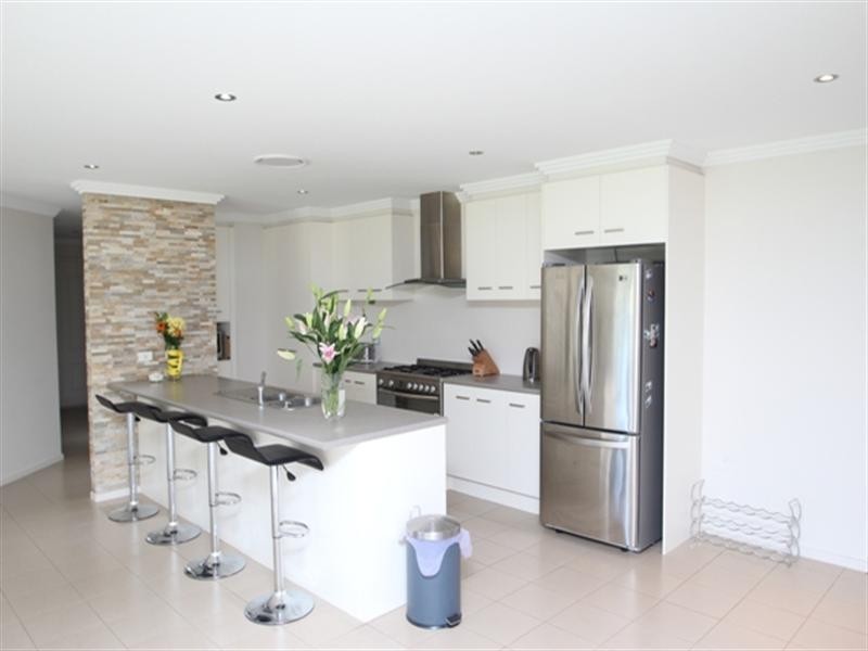 4 Tamblyn Street, Clare SA 5453