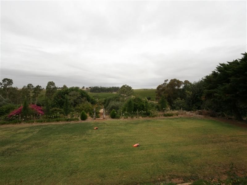 15 Main North Road WATERVALE via, Clare SA 5453
