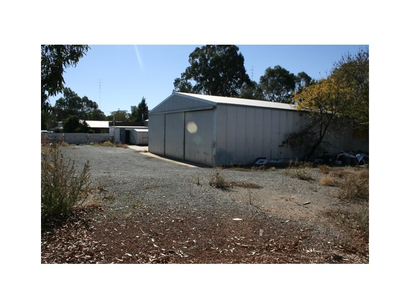 3 Temple Street, Clare SA 5453