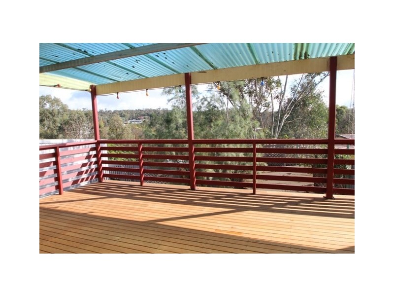 16 Houghton Street, Clare SA 5453