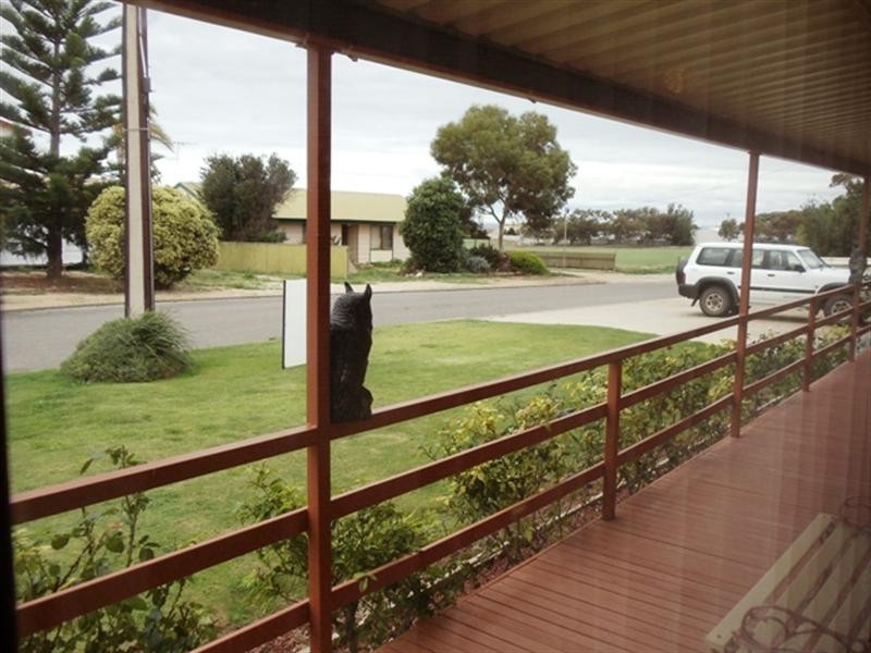 12 Allen Road, Tiddy Widdy Beach SA 5571