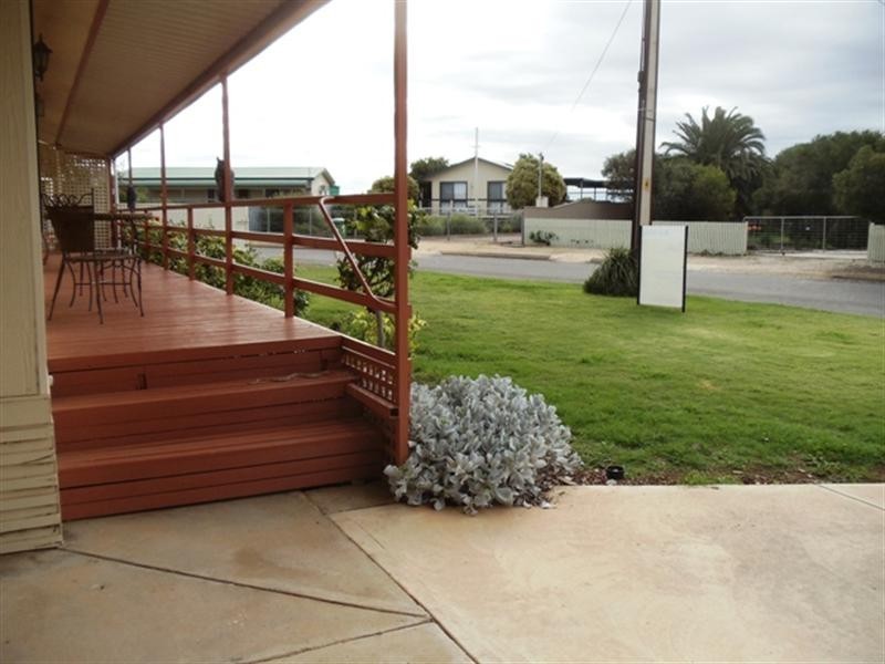 12 Allen Road, Tiddy Widdy Beach SA 5571