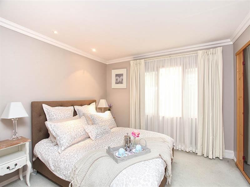 118 White Hut Road, Clare SA 5453