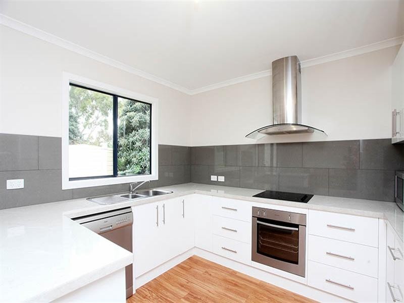8 Henry Street, Auburn SA 5451