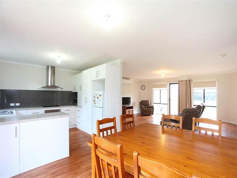 8 Henry Street, Auburn SA 5451