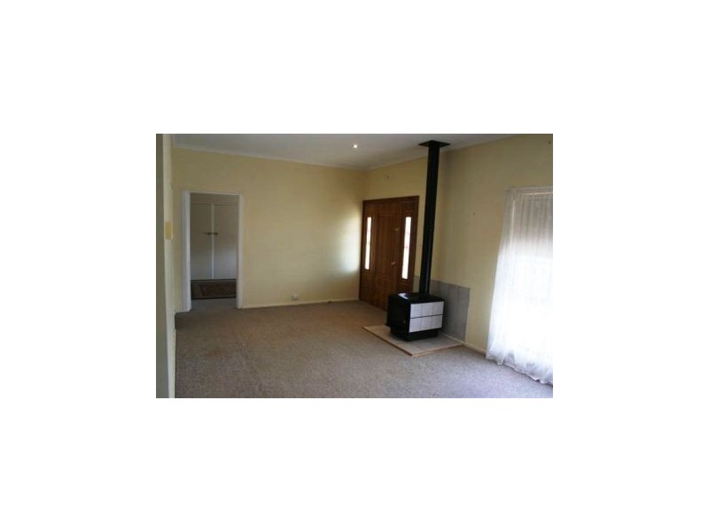 13 Warnes Street, Cowell SA 5602