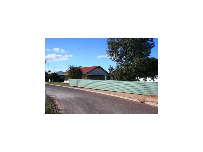 13 Warnes Street, Cowell SA 5602