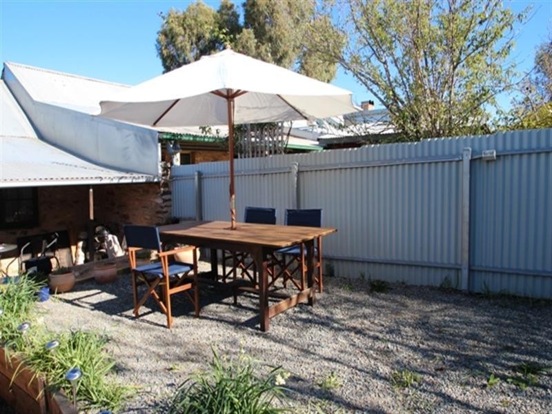 16 Truro Street, Burra SA 5417