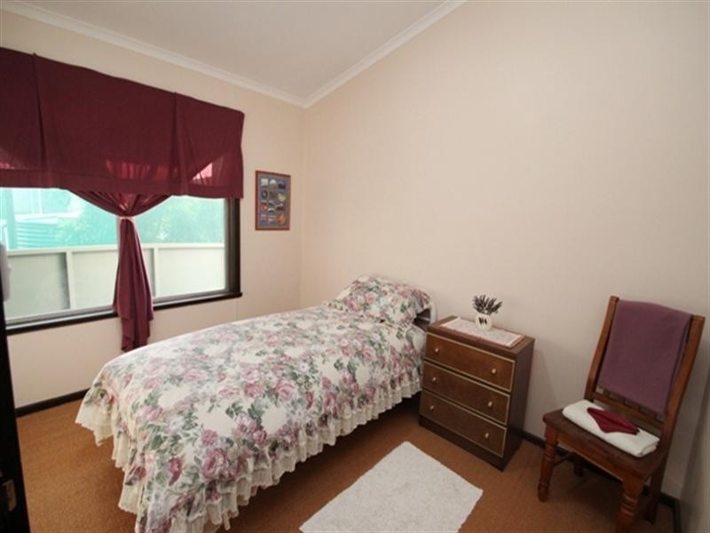 32 Commercial Road, Watervale SA 5452