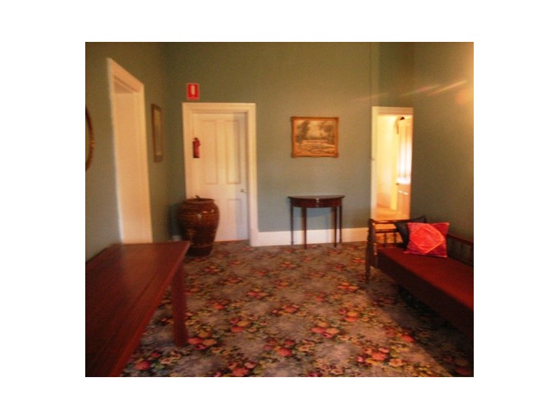 16 Tregony Street, Burra SA 5417