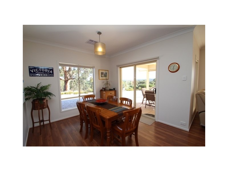 15 Woods Court, Clare SA 5453