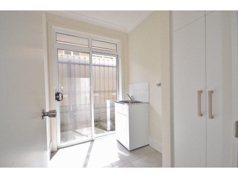 4 Beal Drive, Clare SA 5453