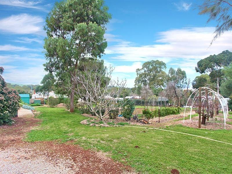 3 North Terrace, Watervale SA 5452