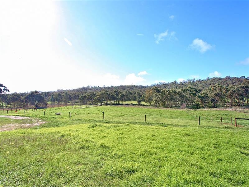 82 Emu Flat Road, Armagh SA 5453