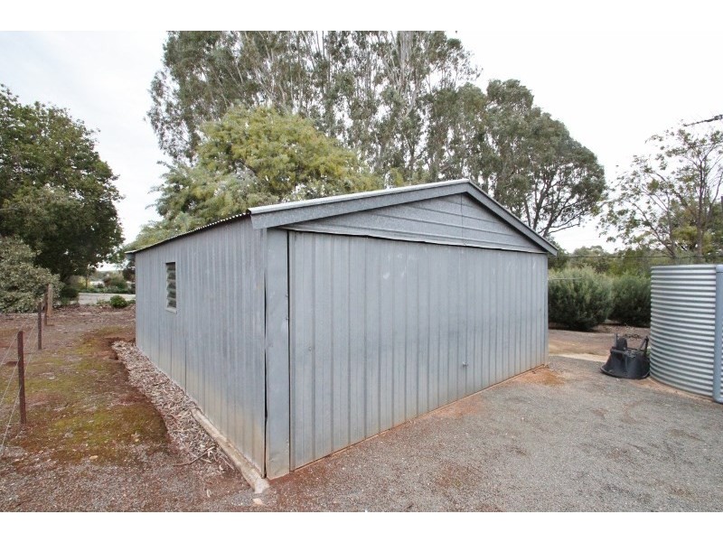 16 Stanley Street, Auburn SA 5451