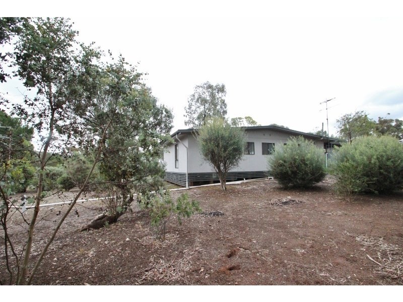 16 Stanley Street, Auburn SA 5451