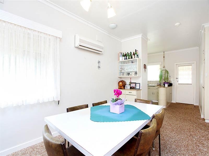 29 Agnes Street, Clare SA 5453