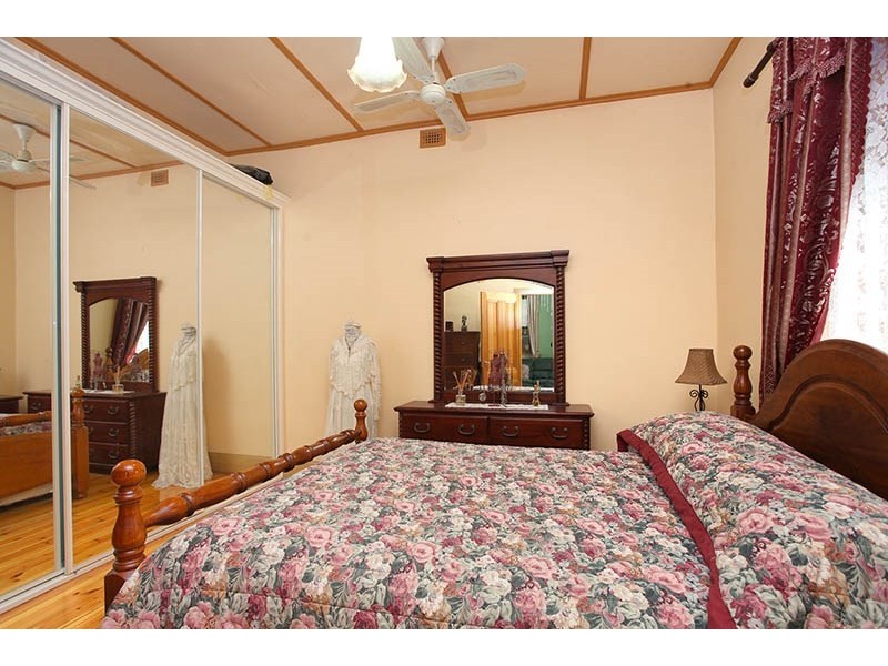 18 Popes Hill Road, Watervale SA 5452