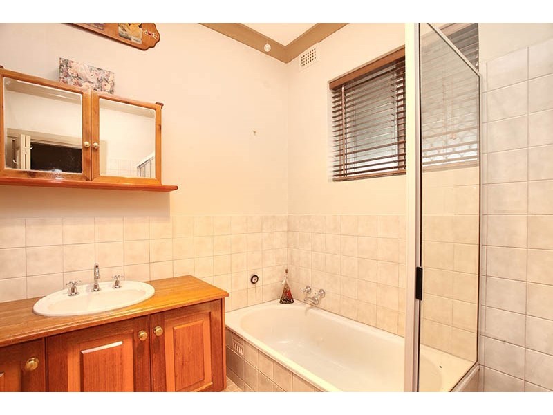 18 Popes Hill Road, Watervale SA 5452