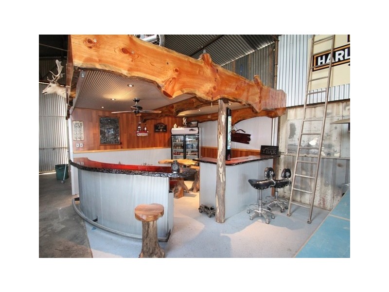 18 Popes Hill Road, Watervale SA 5452