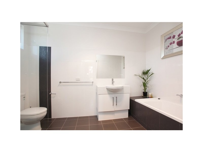 27B Hope Street, Clare SA 5453