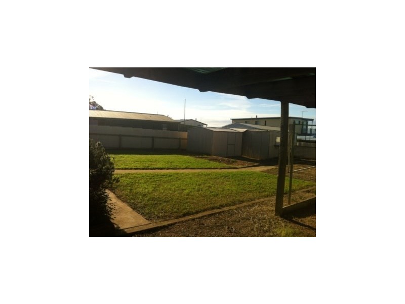 18 BARTON Road, Tiddy Widdy Beach SA 5571