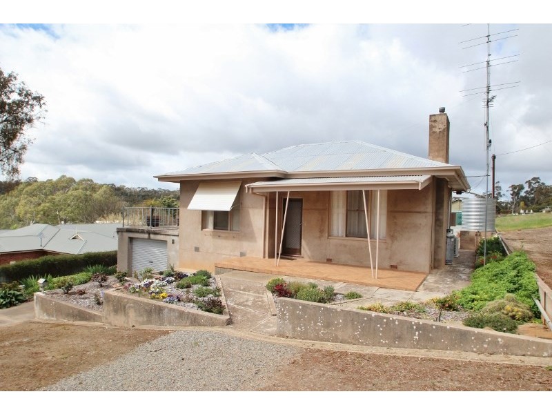4 Stanley Place, Clare SA 5453