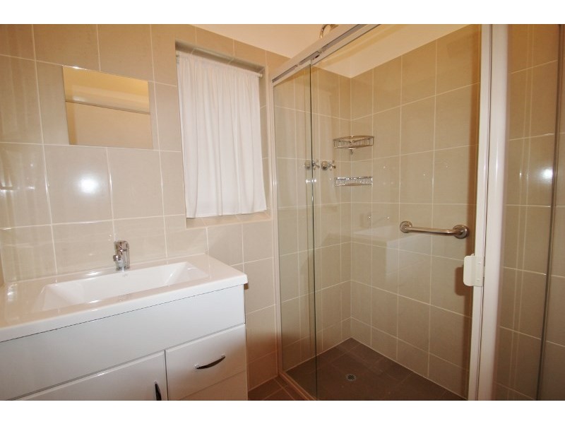 4 Stanley Place, Clare SA 5453